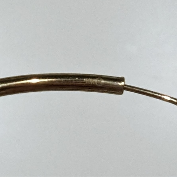 Mejuri 14K yellow gold Oversized Thin Hoops - Picture 5 of 6